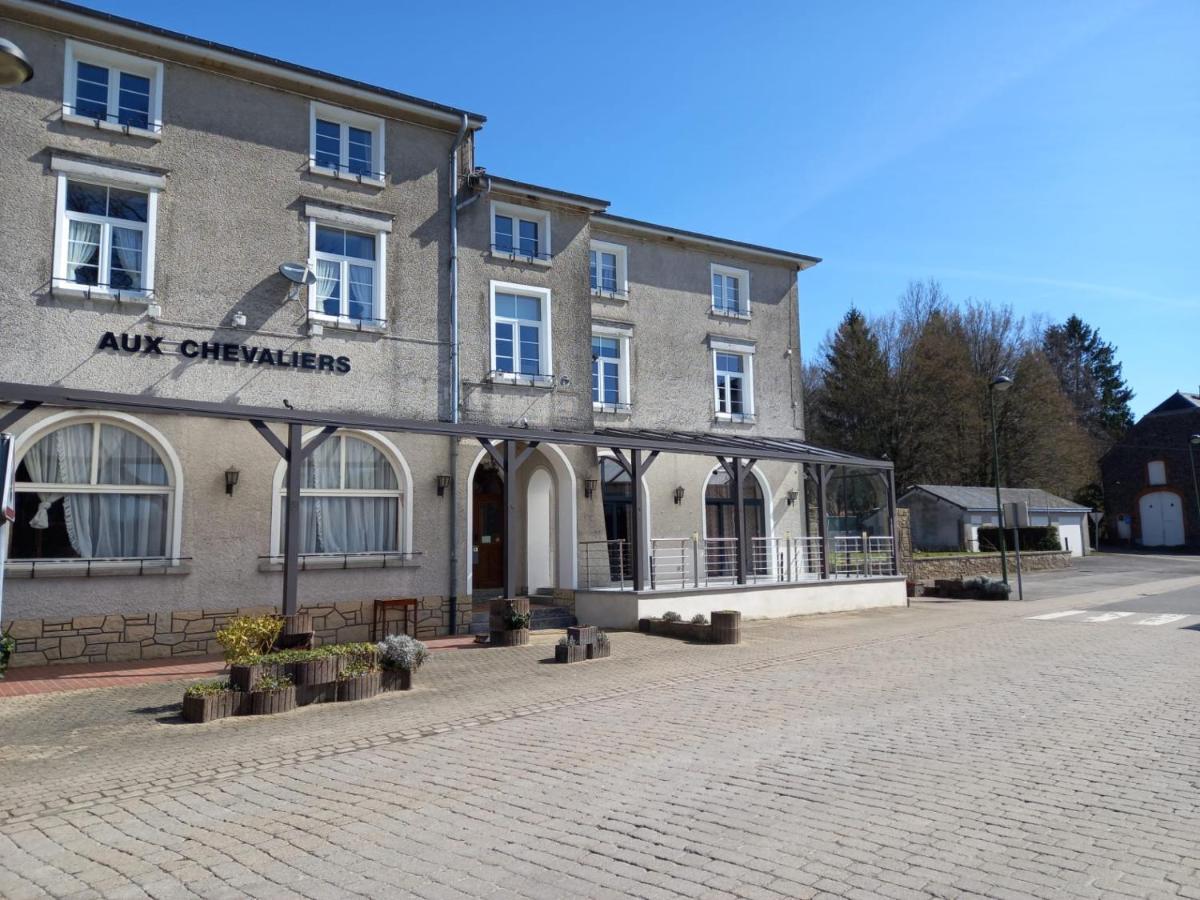 Petite Chatelaine Batiment Les Chevaliers Herbeumont Exterior photo